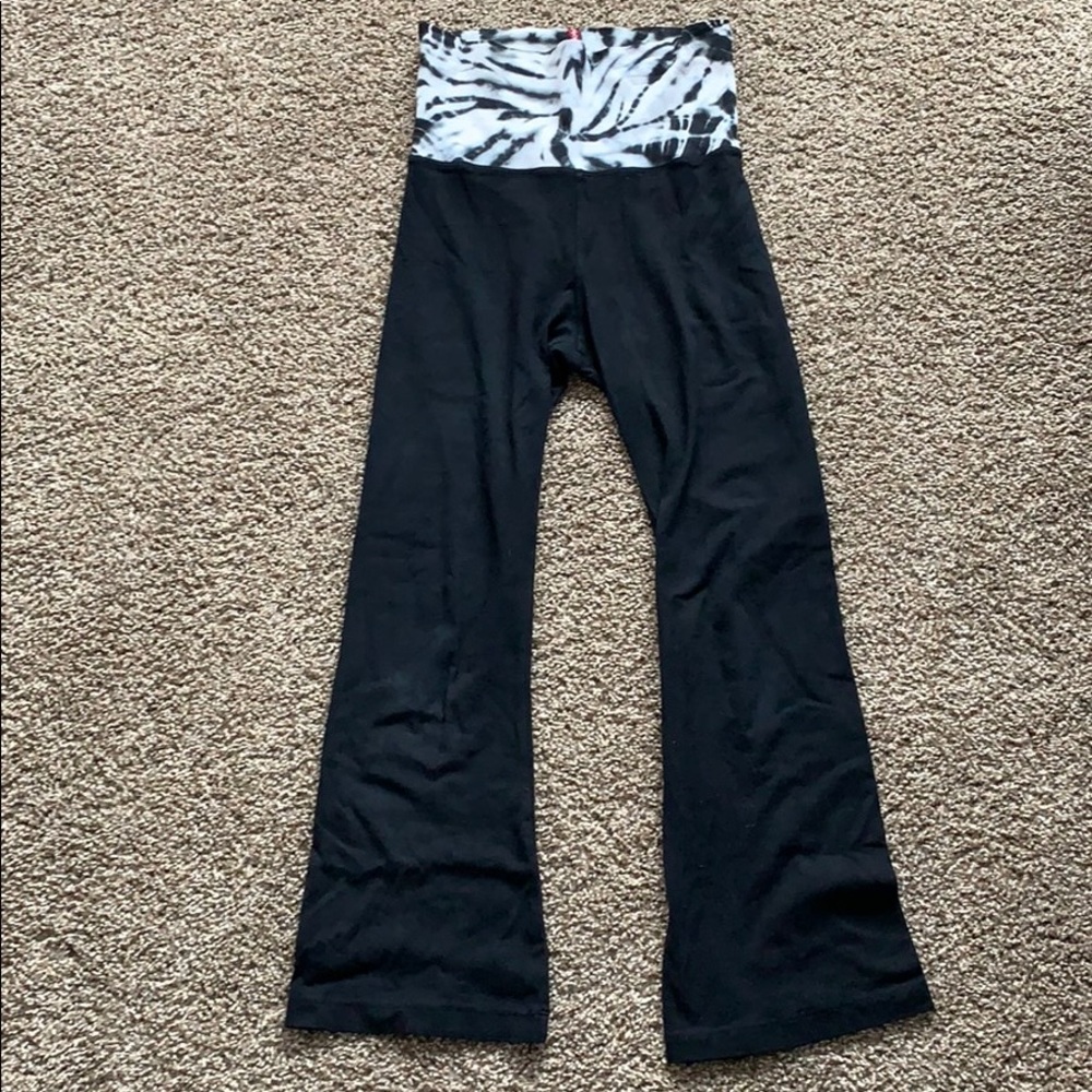 Hard Tail Rolldown Flare Capri Yoga Pants